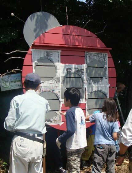 てんとう虫の看板作り